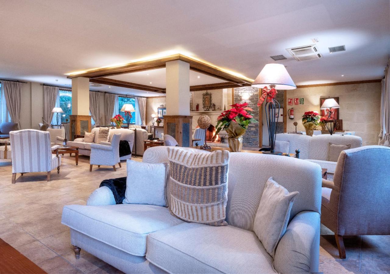 ทริป บีเอลยา บาเกย์รา Hotel เบียญา ภายนอก รูปภาพ