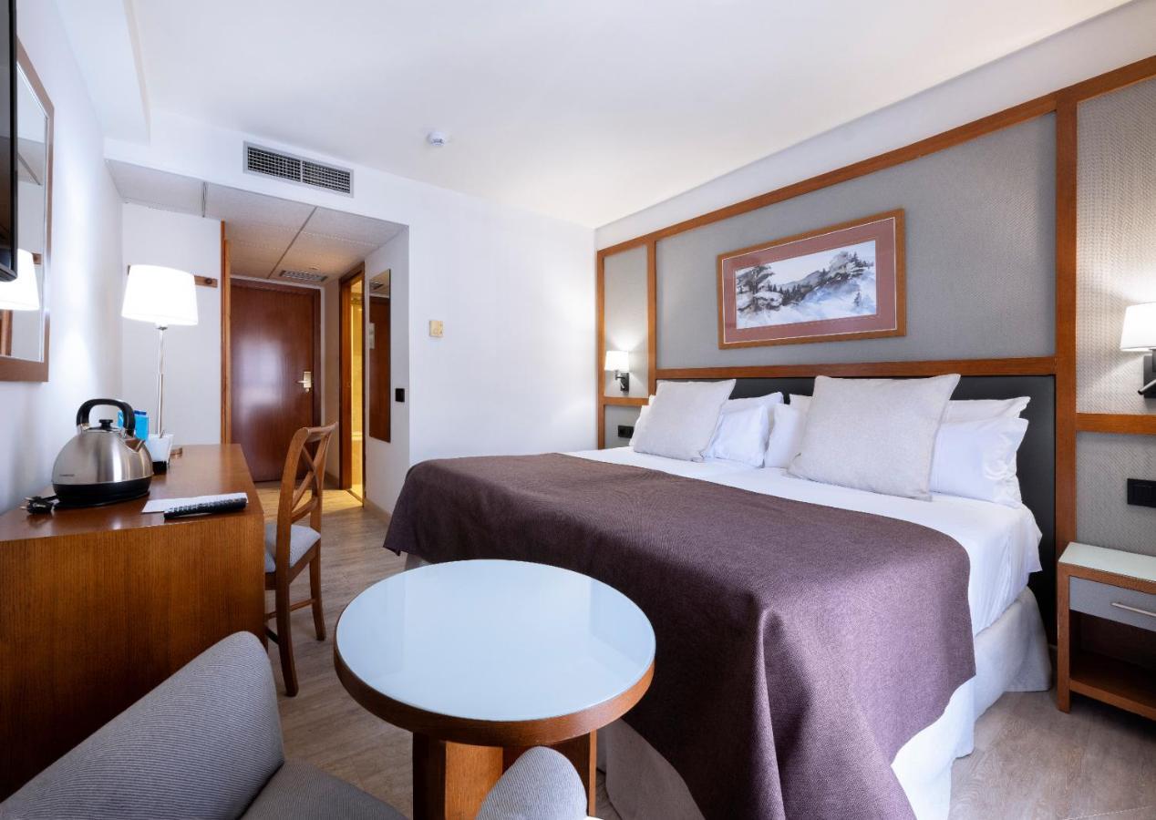 ทริป บีเอลยา บาเกย์รา Hotel เบียญา ภายนอก รูปภาพ