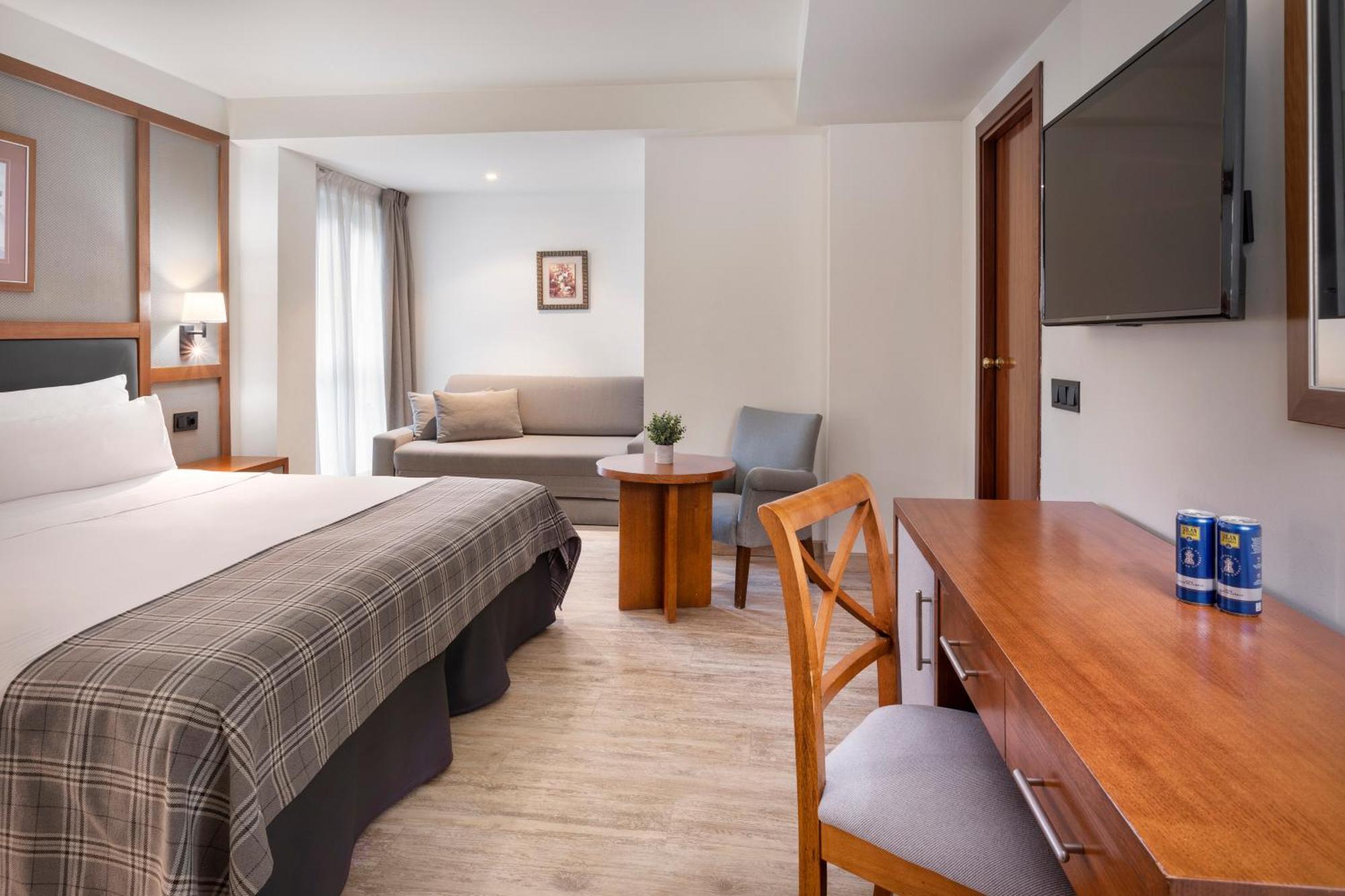 ทริป บีเอลยา บาเกย์รา Hotel เบียญา ภายนอก รูปภาพ