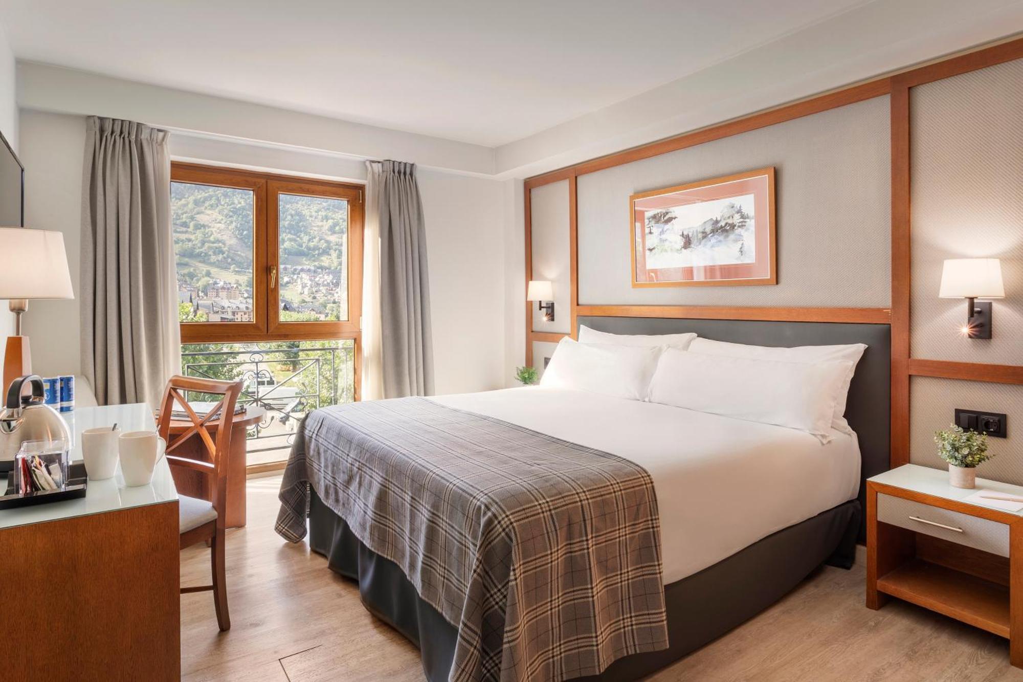 ทริป บีเอลยา บาเกย์รา Hotel เบียญา ภายนอก รูปภาพ