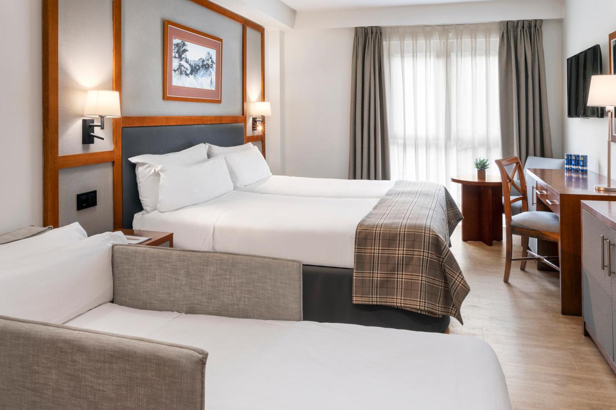 ทริป บีเอลยา บาเกย์รา Hotel เบียญา ภายนอก รูปภาพ