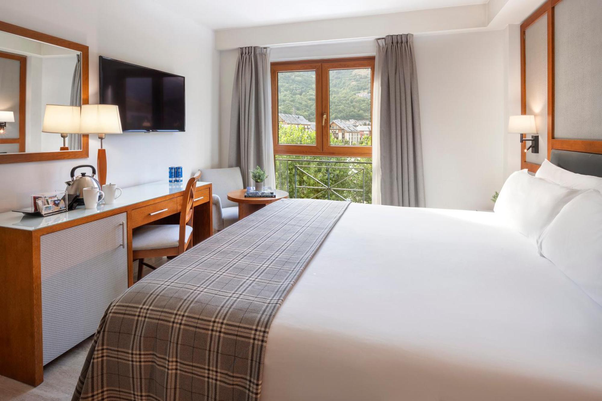 ทริป บีเอลยา บาเกย์รา Hotel เบียญา ภายนอก รูปภาพ